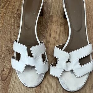 Hermes White Leather Women's Slide Sandals